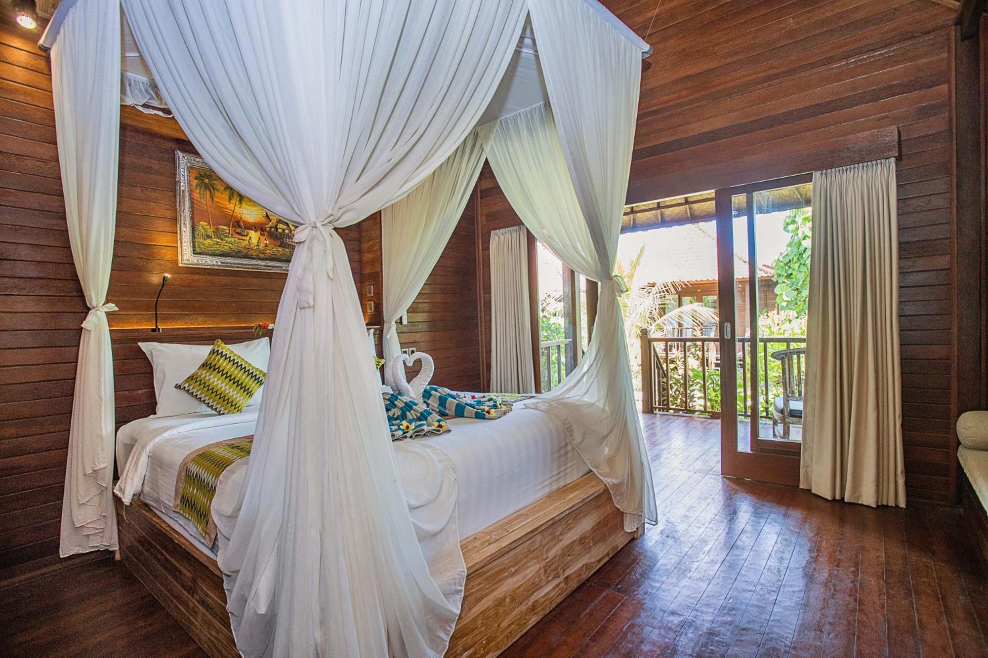 Hotel The Parnas Nusa Lembongan Exterior foto