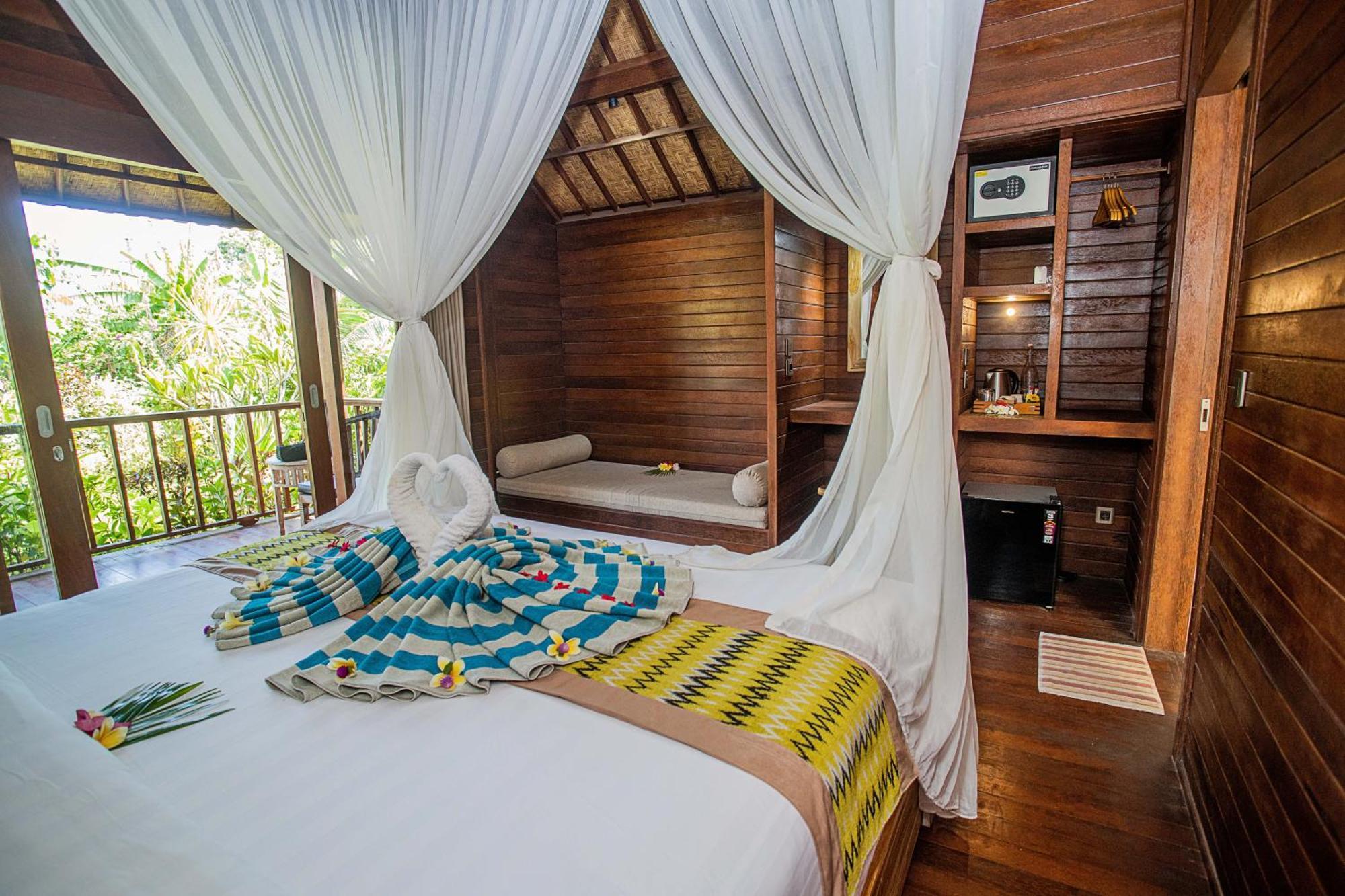 Hotel The Parnas Nusa Lembongan Exterior foto