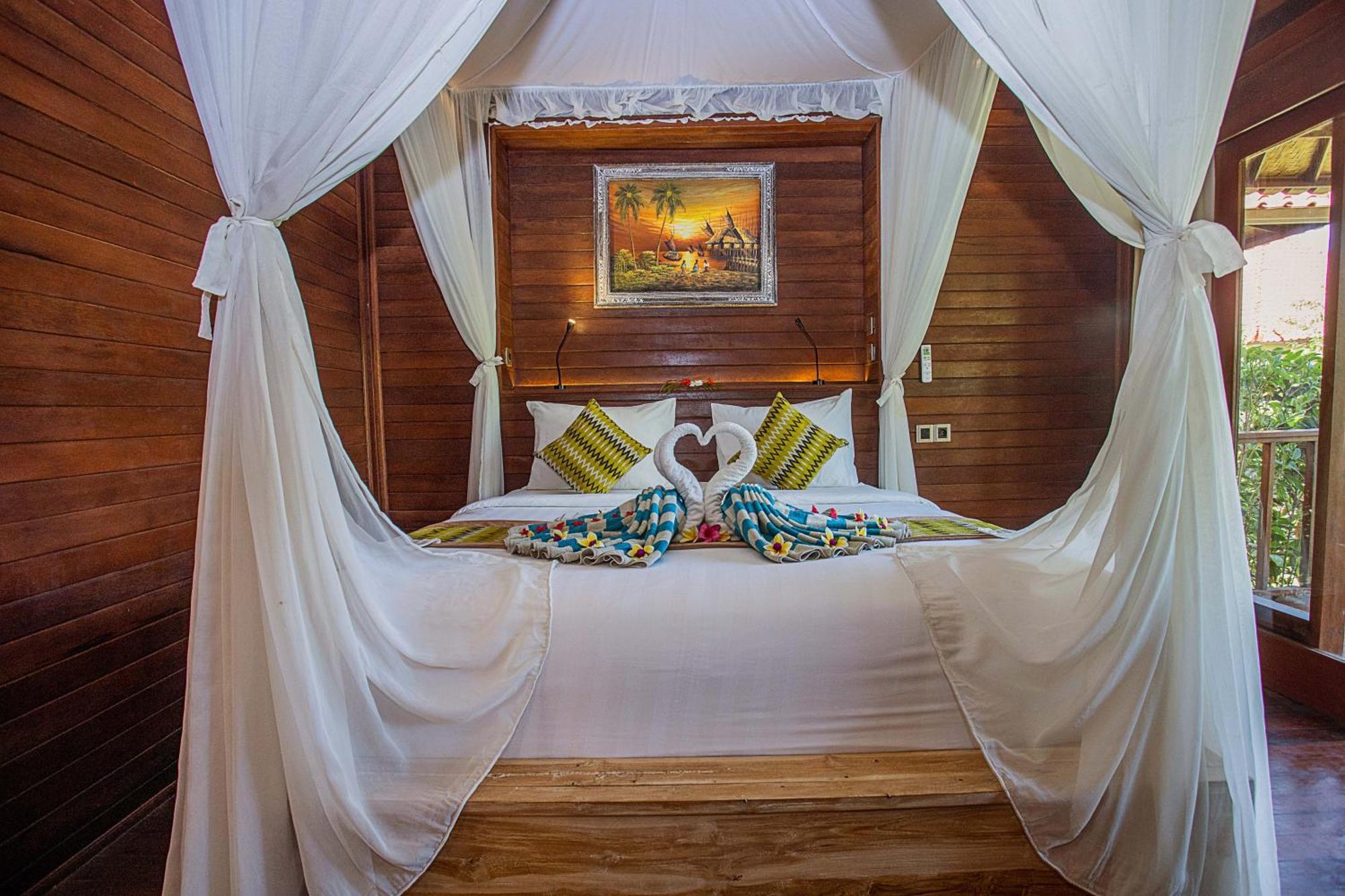 Hotel The Parnas Nusa Lembongan Exterior foto